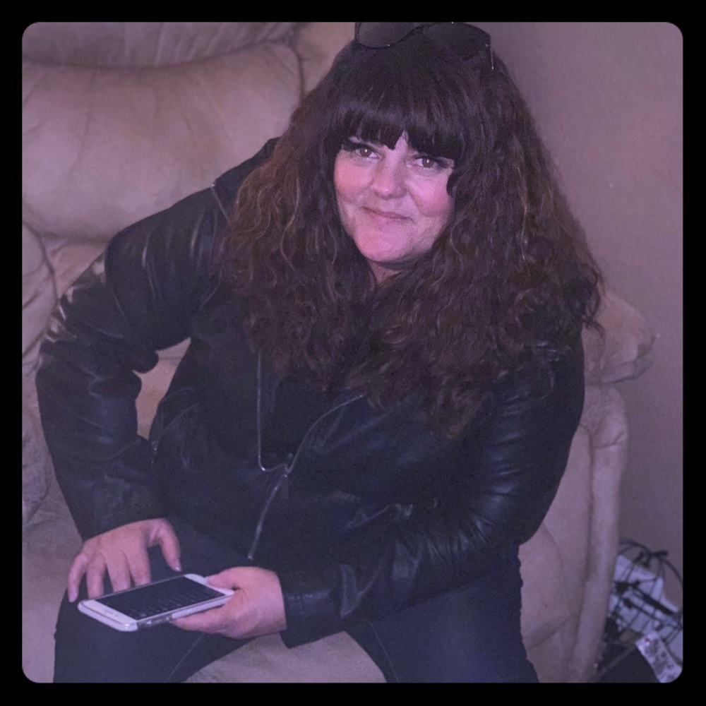 Meet your Posher, Carrie